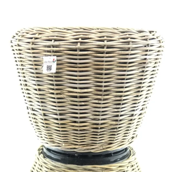 VAN DER LEEDEN DRYPOT® Rattan Pflanzgefäß Grau ca. Ø 65 cm - Sylter Körbe VAN DER LEEDEN DRYPOT® Rattan Pflanzgefäß Grau ca. Ø 65 cm - Sylter Körbe