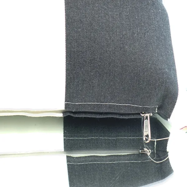 VAN DER LEEDEN Kissen Schwarz & Weiß gestreift 40 cm x 35 cm