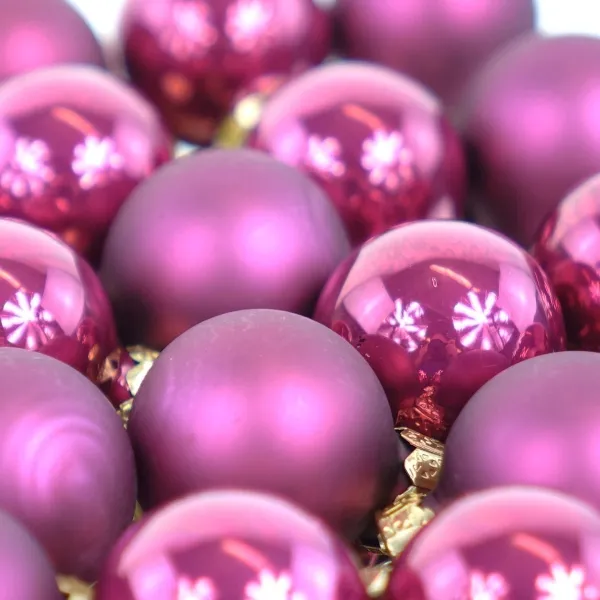 Decoris® Micro-Weihnachtskugeln Granat rosa-rot Ø 2,5 cm 24er Pack - Glas