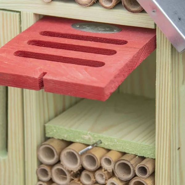 Esschert Design Insektenhotel inklusive Bürste