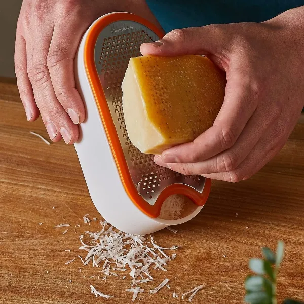 FISKARS® Functional Form™ Handreibe mit Behälter - Kunststoff & Metall