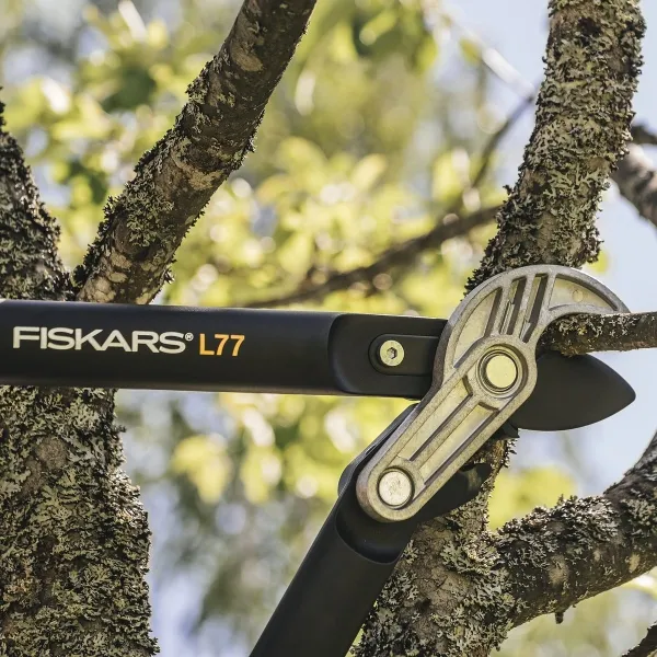 FISKARS® PowerGear™ II Amboss-Getriebeastschere L77