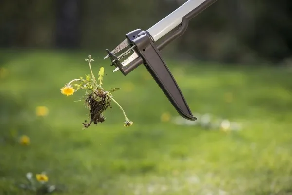 FISKARS® SmartFit Teleskop-Unkrautstecher