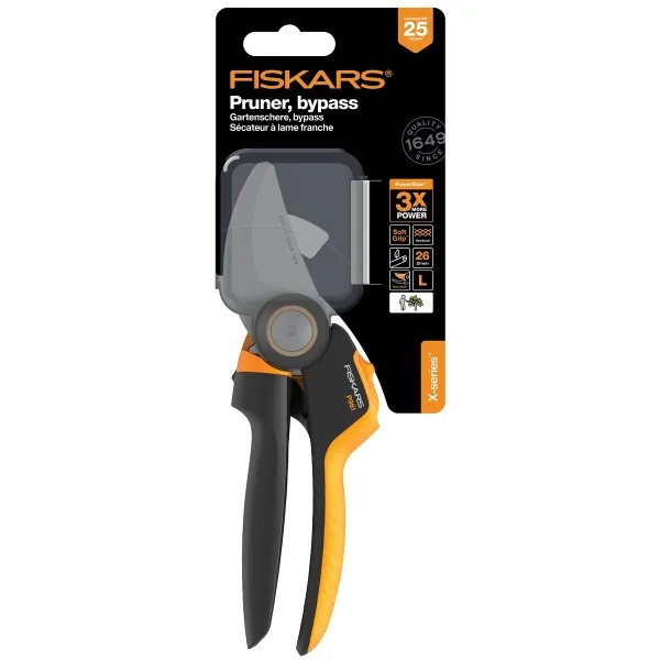 FISKARS® X-series™ Bypass-Gartenschere L P961