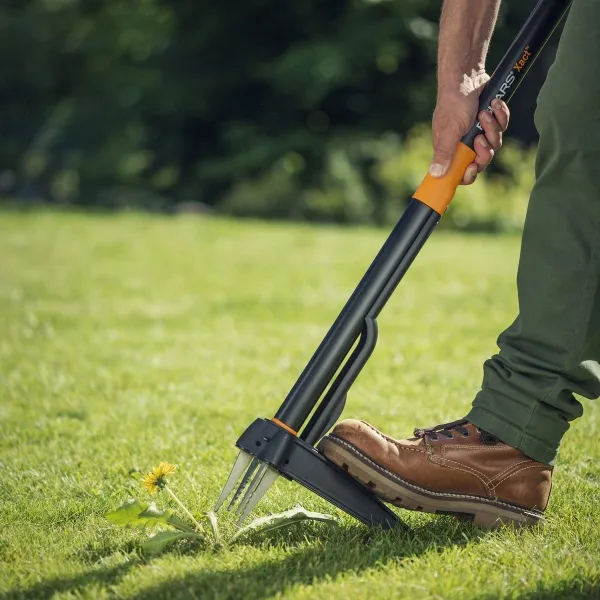 FISKARS® Xact™ Unkrautstecher