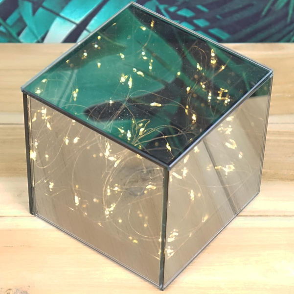 Glas Quader mit 20 LED LIGHTS grau 15x15x15cm, grau