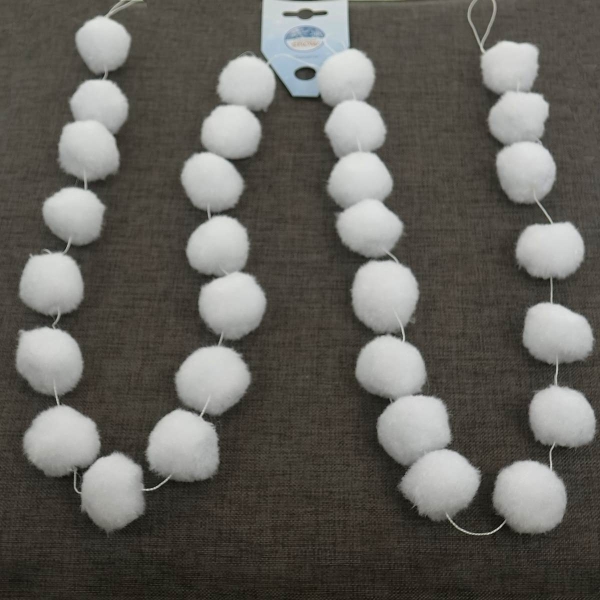 Kaemingk Weinachtsdeko Schneeballgirlande Weiß Ø 4 cm Länge 180 cm - Polyester