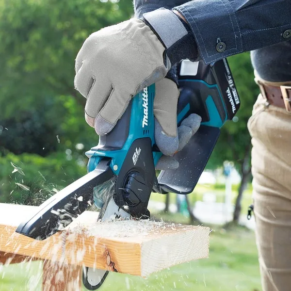 Makita® Akku-Astsäge DUC101RF01 18V • 10 cm • 8 m/s mit Akku & Ladegerät
