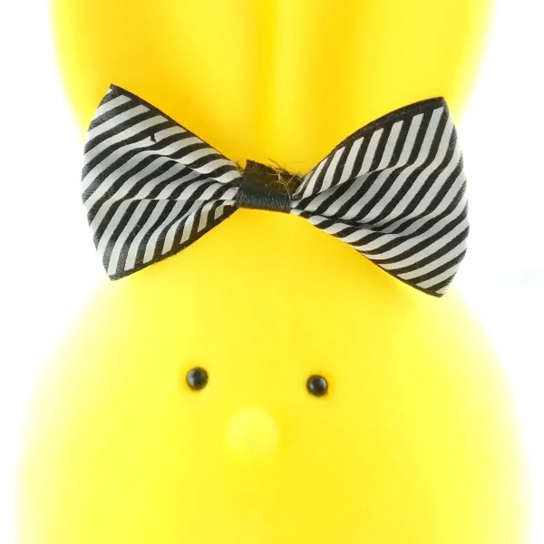 SCHEULEN Osterhase Charly Gelb mit Fliege 23 cm - Kunststoff beflockt