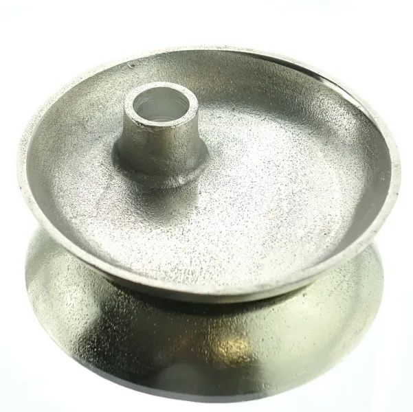 Spitzkerzenhalter Silberfarben Ø 15 cm aus Aluminium Spitzkerzenhalter Silberfarben Ø 15 cm aus Aluminium