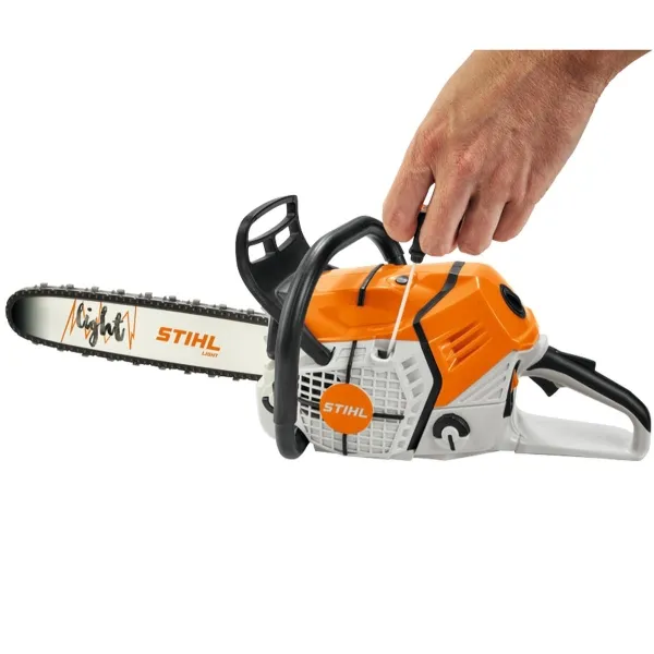 STIHL® Kinder Spielzeug-Motorkettensäge Orange & Weiß inklusive Batterien - 0421 600 0053