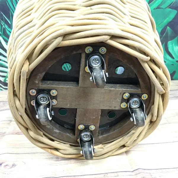 VAN DER LEEDEN DRYPOT® Rattan Pflanzkübel Grau auf Rollen Ø 58 cm - Sylter Körbe