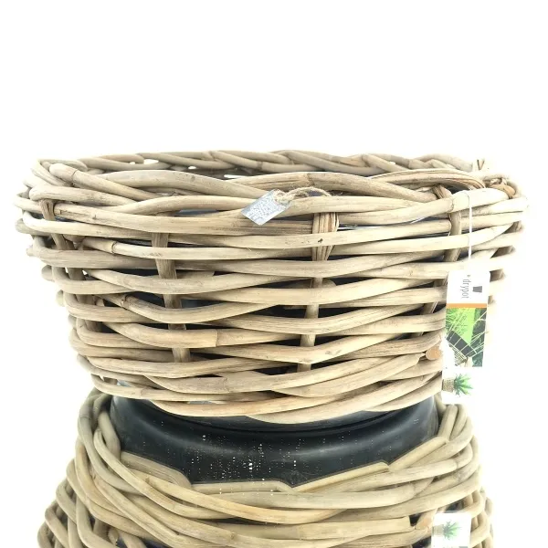 VAN DER LEEDEN DRYPOT® Rattan Pflanzkübel Grau Ø 59 cm - Sylter Körbe VAN DER LEEDEN DRYPOT® Rattan Pflanzkübel Grau Ø 59 cm - Sylter Körbe