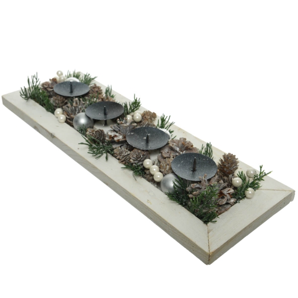 Weihnachtlicher 4-fach Kerzenhalter für Stumpenkerzen mit Dekoration