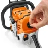 STIHL® Kinder Spielzeug-Motorkettensäge Orange & Weiß inklusive Batterien - 0421 600 0053