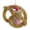 Weihnachtsanhänger Maus mit rosa Kleid in Brezel 7,5 cm - Polyresin
