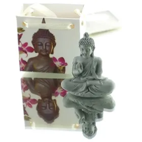 Decoris® Buddha Grau in Geschenktüte 5 x 2,5 x 5,5 cm - Kunststoff Decoris® Buddha Grau in Geschenktüte 5 x 2,5 x 5,5 cm - Kunststoff