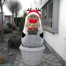NOOR® Pflanzenwinterschutz Vlieshaube Rentier Rudi 130 x 160 cm NOOR® Pflanzenwinterschutz Vlieshaube Rentier Rudi 130 x 160 cm